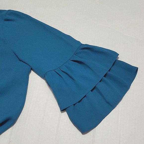 Roz & Ali Boho Chic Teal Tiered Bell Sleeves Modest Chic Flowy Top - Picture 7 of 10